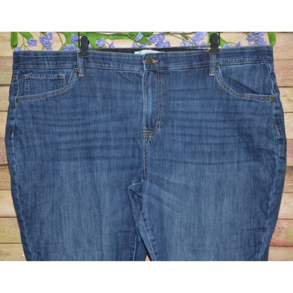 Sonoma Woman's PLUS Sized Distressed Skinny Leg Jeans Size 24W Stretch Comfort - Picture 2 of 9